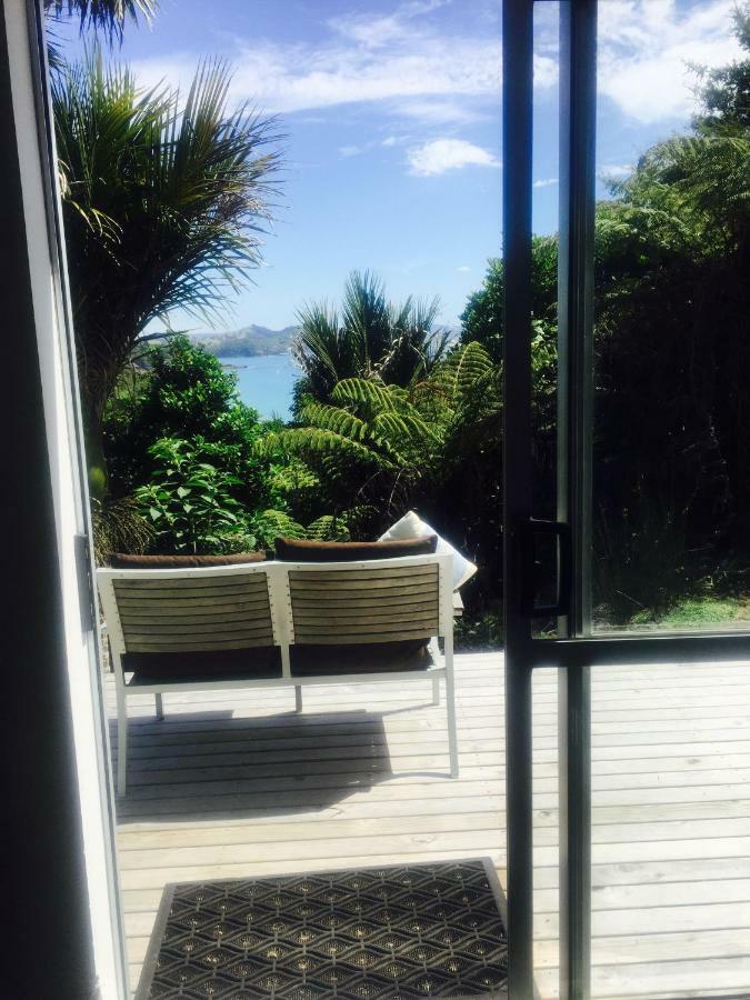 Matapouri Cabin By The Beach Hotel Exterior foto